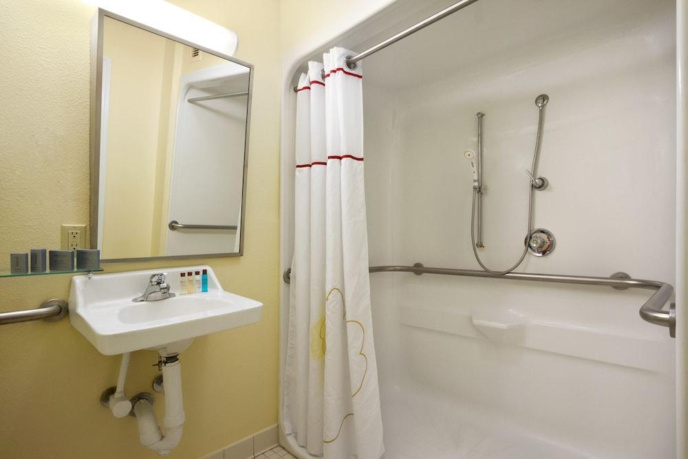Mainstay Suites Detroit פרמינגטון הילס מראה חיצוני תמונה