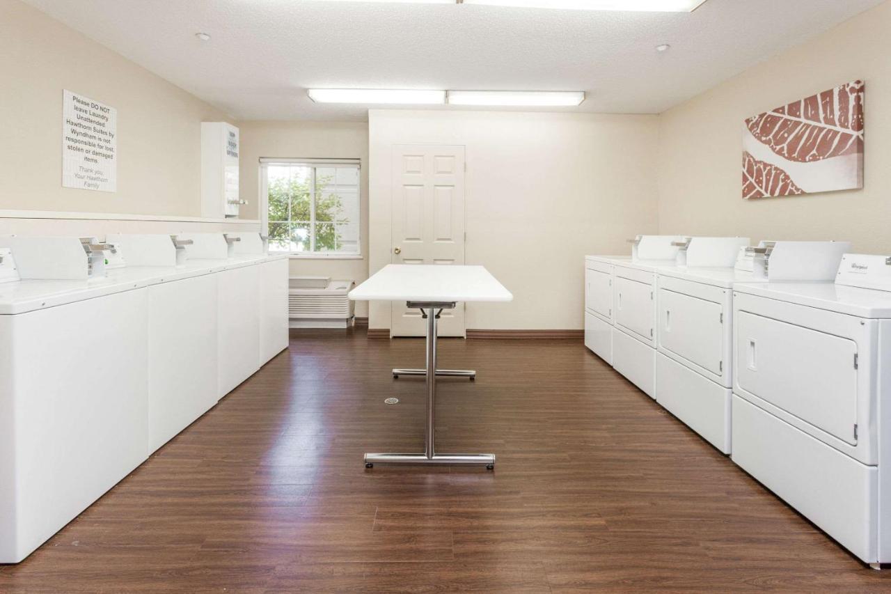Mainstay Suites Detroit פרמינגטון הילס מראה חיצוני תמונה