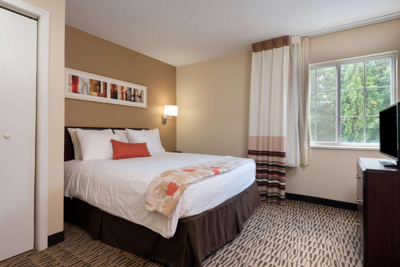 Mainstay Suites Detroit פרמינגטון הילס מראה חיצוני תמונה