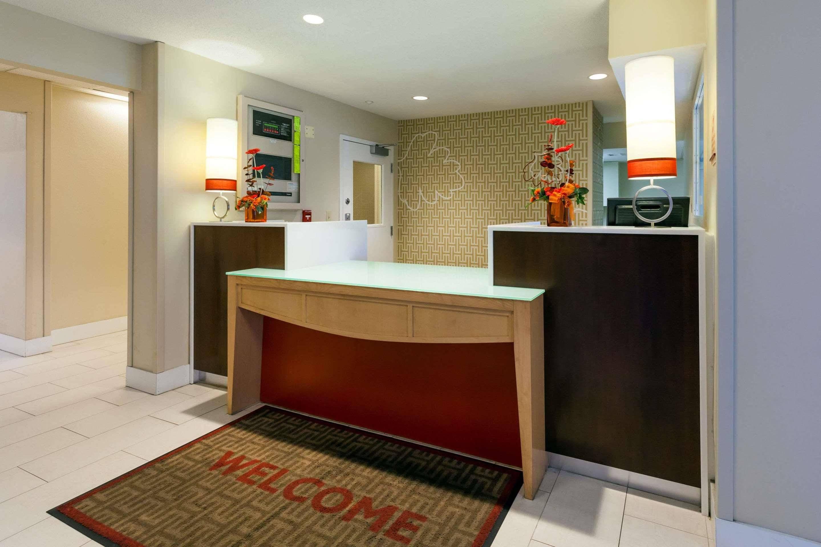 Mainstay Suites Detroit פרמינגטון הילס מראה חיצוני תמונה