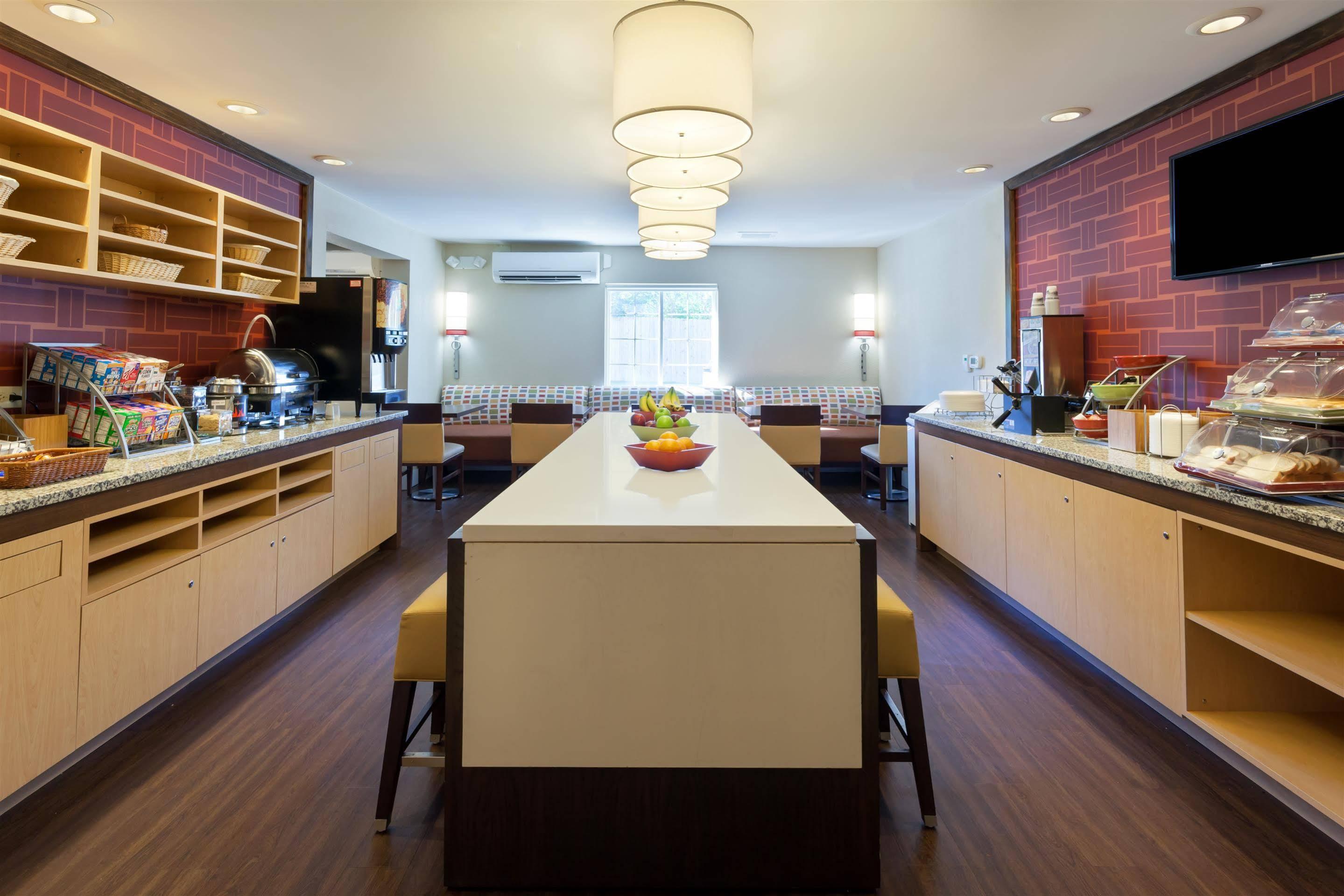Mainstay Suites Detroit פרמינגטון הילס מראה חיצוני תמונה