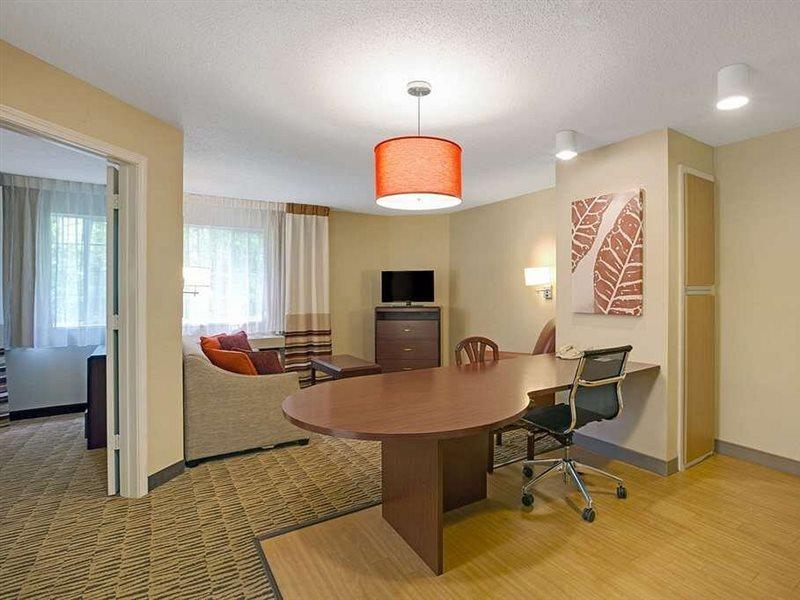 Mainstay Suites Detroit פרמינגטון הילס מראה חיצוני תמונה